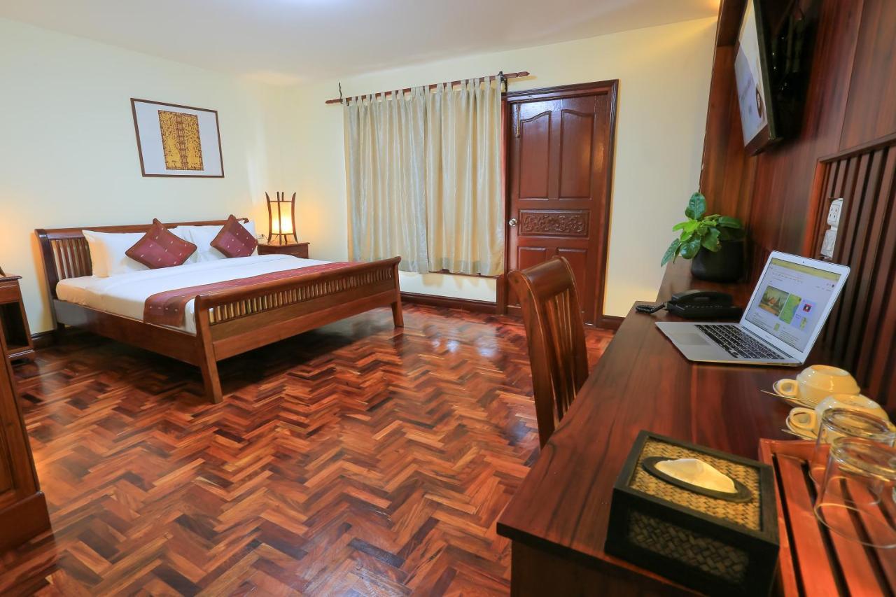 Phongsavath Boutique Hotel Vientiane Exteriör bild