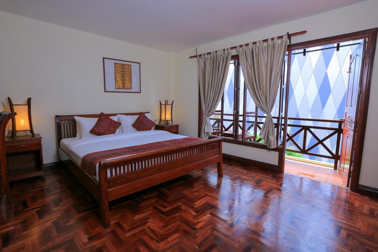 Phongsavath Boutique Hotel Vientiane Exteriör bild